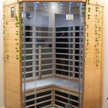 Room, Luna شقة *